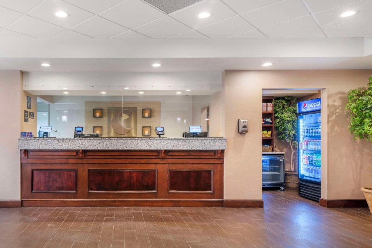 Comfort Inn & Suites Dover-Portsmouth Εξωτερικό φωτογραφία