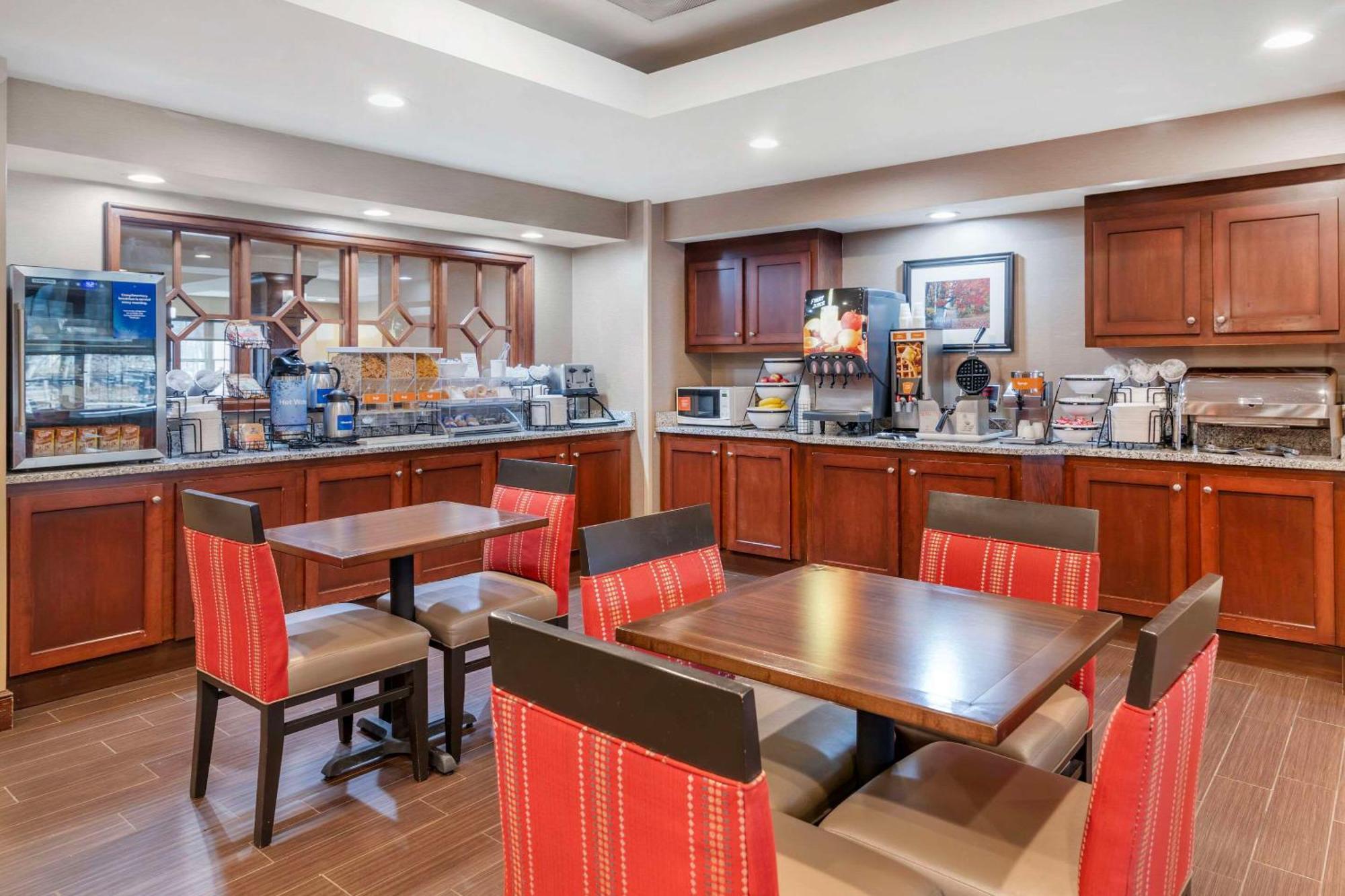 Comfort Inn & Suites Dover-Portsmouth Εξωτερικό φωτογραφία